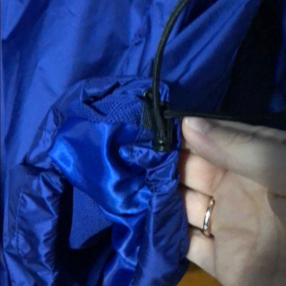 Calvin Klein Windbreaker - Picture 6 of 8